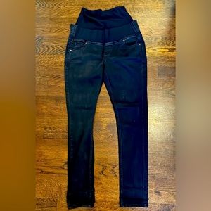 EUC Isabella Oliver black skinny jeans maternity